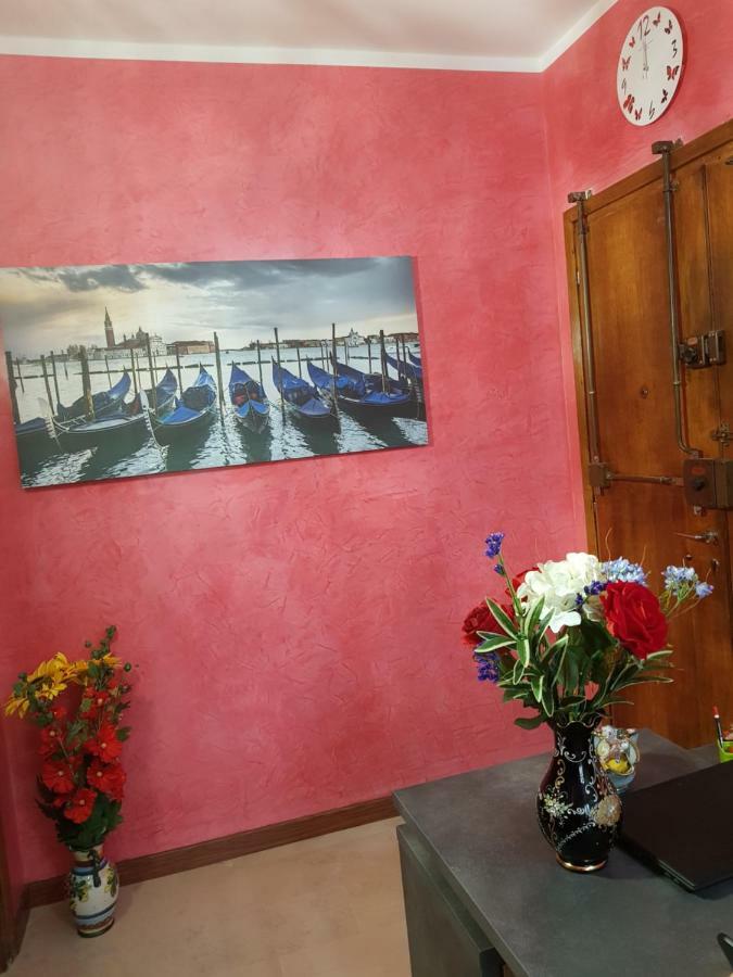 Venice Bnb Hotel เมสเตร ภายนอก รูปภาพ